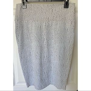 LuLaRoe White Cassie Textured Skirt Sz. M